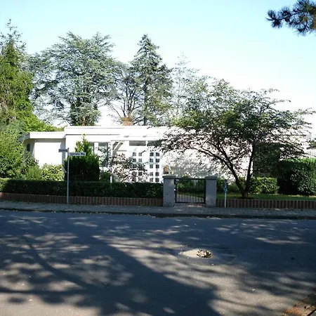 Ruhiges Haus Mit Privatem Garten 펜션 *