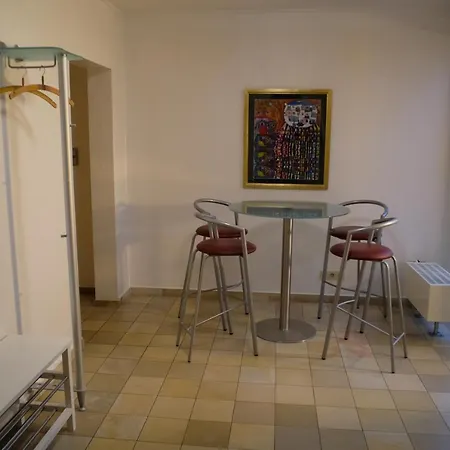 Ruhiges Haus Mit Privatem Garten 펜션