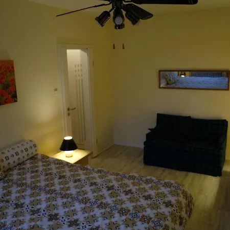 Ruhiges Haus Mit Privatem Garten