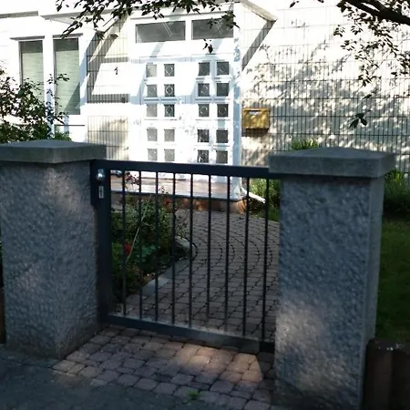 펜션 Ruhiges Haus Mit Privatem Garten Halstenbek