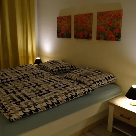 Ruhiges Haus Mit Privatem Garten * Halstenbek