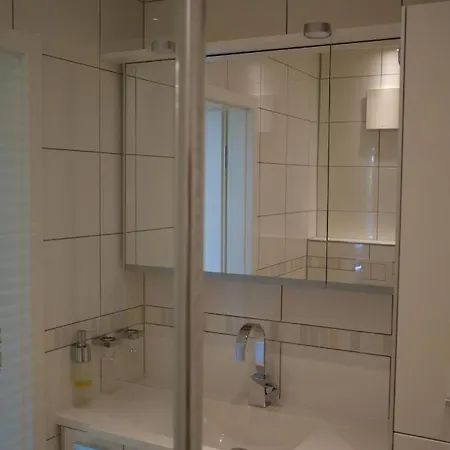 Casa de Férias Ruhiges Haus Mit Privatem Garten Halstenbek