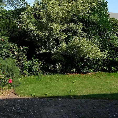 Casa de Férias Ruhiges Haus Mit Privatem Garten